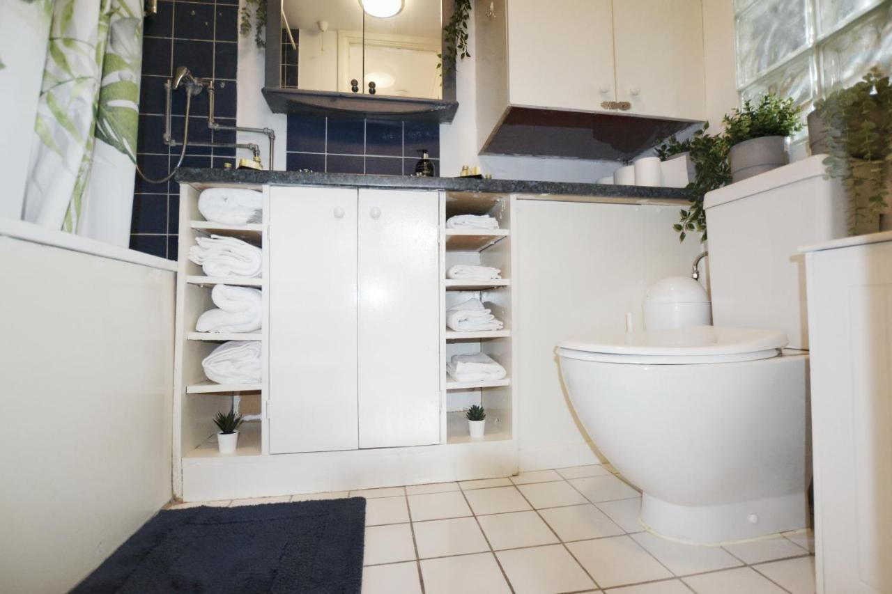런던 Garden Tower Flat 아파트 외부 사진